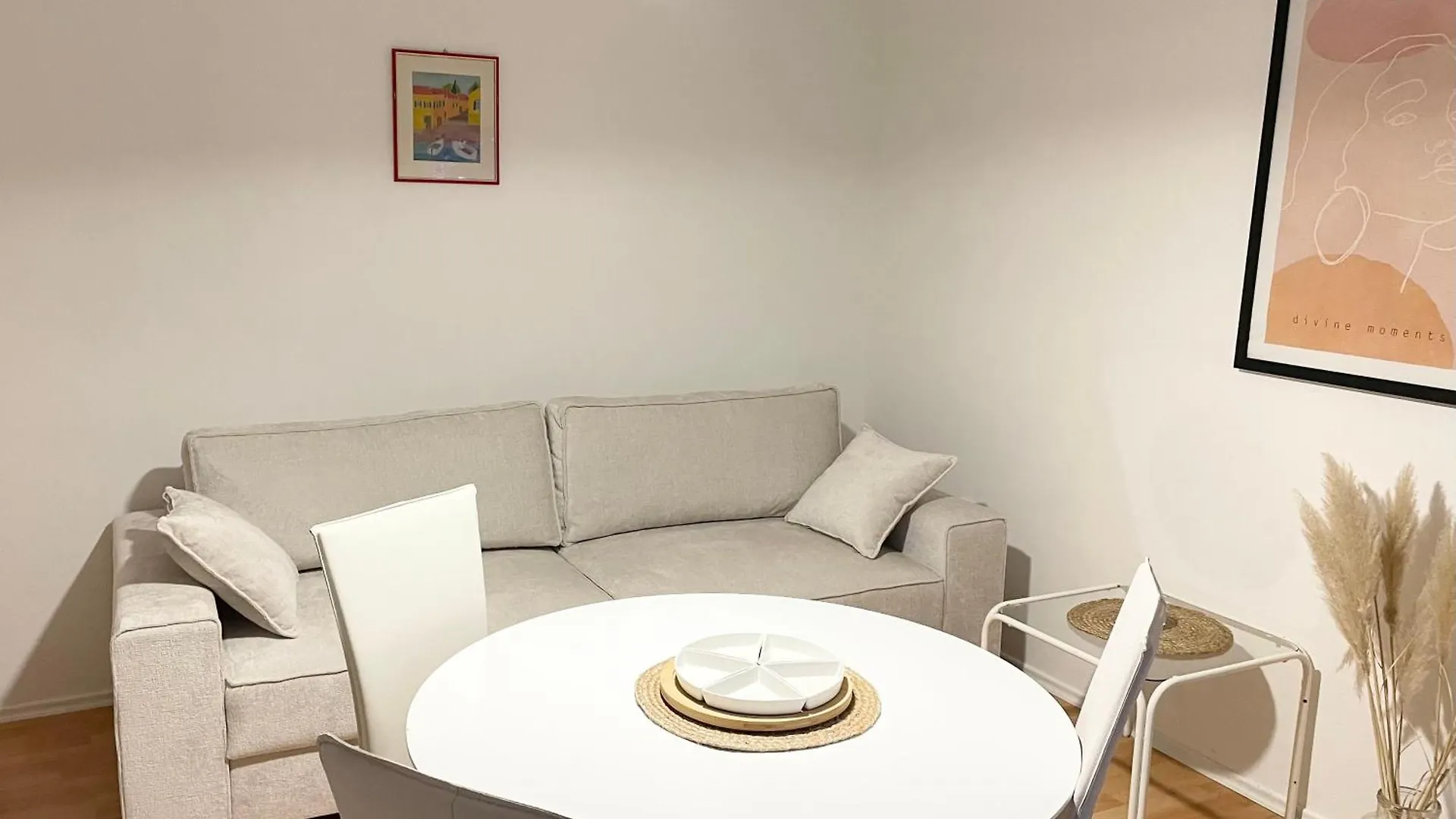 Apartments Zara 셀리네
